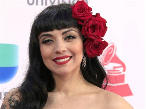 Mon Laferte Contesta A Las Críticas Tras Casarse Y Ser Feminista El