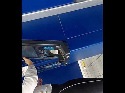 Latina à gros cul à la caisse XVIDEOS