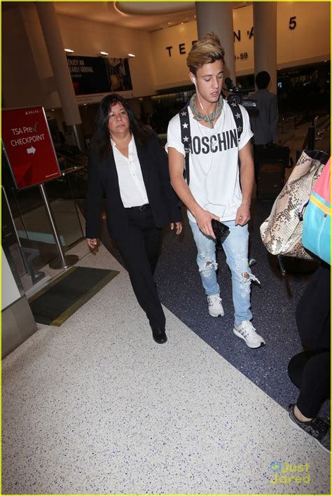Cameron Dallas Debuts Trailer For Upcoming Netflix Show Photo 1044425