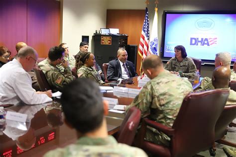 Pat Flanders Visits Brook Army Medical Center Sdd Stakeholder