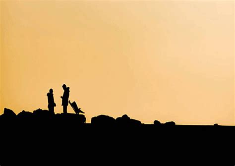 People Silhouette At Sunset In Nature Happy Youth Kid Vector, Happy ...