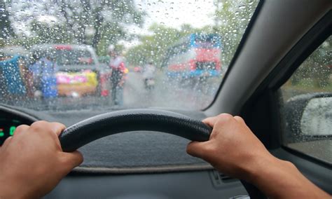 10 Trucos Para Conducir Con Lluvia Y Evitar Accidentes