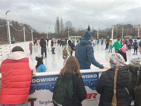 Lodowisko W Parku Br Dnowskim P Ka W Szwach W Przysz Ym Roku Mo E By