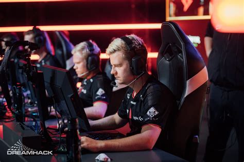 Najlepsi gracze 2020 roku według HLTV 9 dupreeh Respawn pl