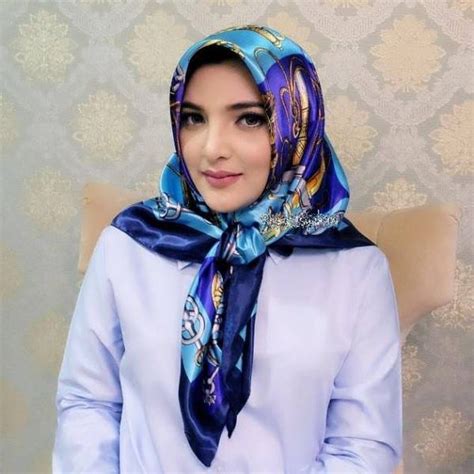 8 Tips Memilih Model Hijab Sesuai Bentuk Wajah Tampil Menawan Di Bulan