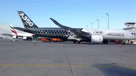 Airbus A350 vs A380 - YouTube