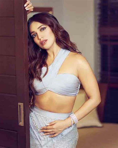 Bhumi Pednekar Shares Her News Photoshoot Pictures Look Like Mermaid Bhumi Pednekar ഒരു