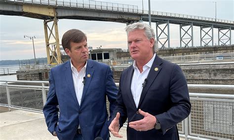 Alabama dam repairs will speed up barge traffic on Tennessee River