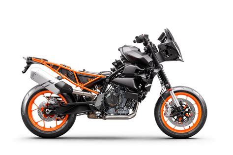 Motorrad Vergleich Ktm Duke R Vs Ktm Smt