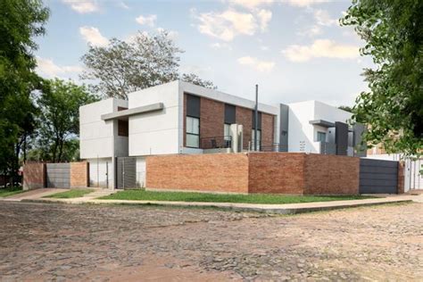 ALQUILO DUPLEX EN LAMBARE ZONA COLEGIO SEK Ref U1D83C Infocasas Py