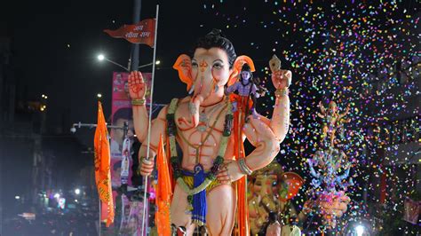 Ganesh Shobha Yatra Ganesh Nimajjanam Yatra At Mj Market Ganesh