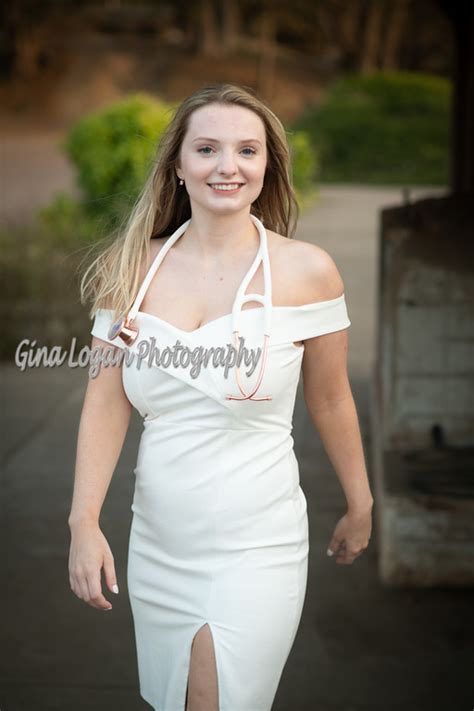 Full Set ~ Senior Portraits ~ Ella And Abby Gina Logan Photography