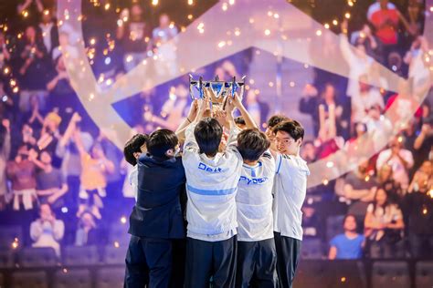 Photos De La Finale Des Worlds 2022 De League Of Legends Au Chase