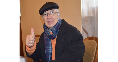 Стефан Диомов: Обиколих всички континенти и разбрах, че не трябва да се ...
