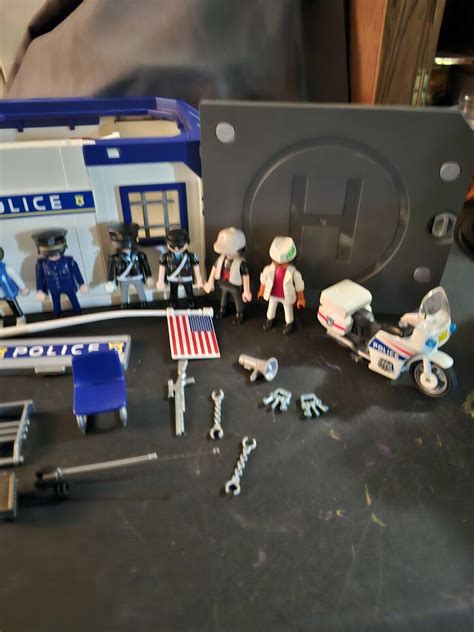 Playmobil 5689 Take Along Police Station 2010 With Extras EBay