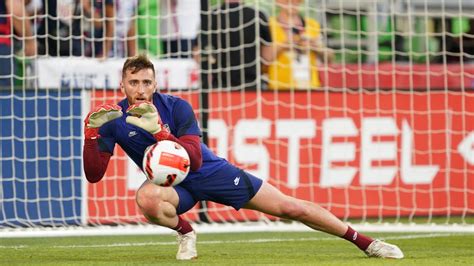 USMNT keeper Matt Turner shines in 2-0 WC tuneup loss to Japan