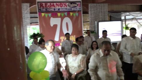 Rejanos Bakery 70 Bahay Kubo Youtube