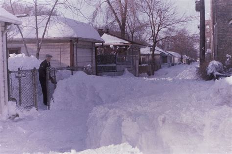 40 Amazing Color Pics Capture Chicago During the 1967 Blizzard ...