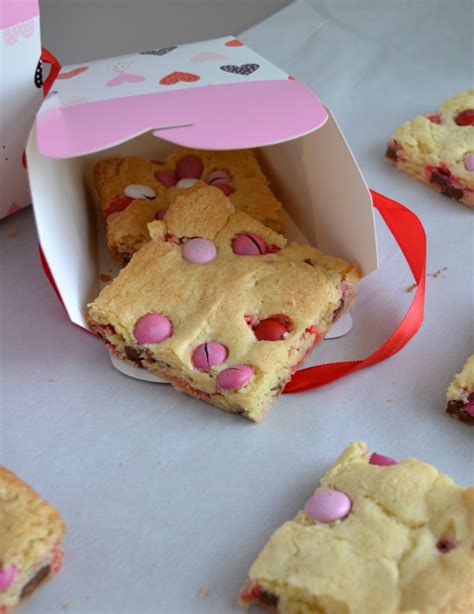 4 Ingredient Cake Mix Cookie Bars Blue Cheese Bungalow