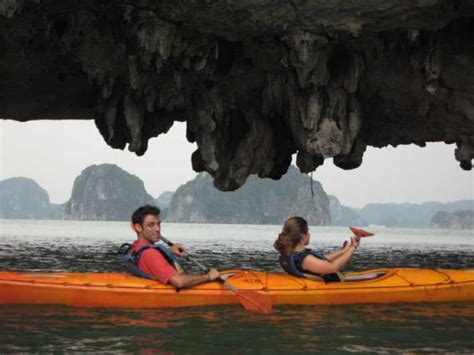 Au départ de Hanoi Croisière de luxe d une journée dans la baie d Ha