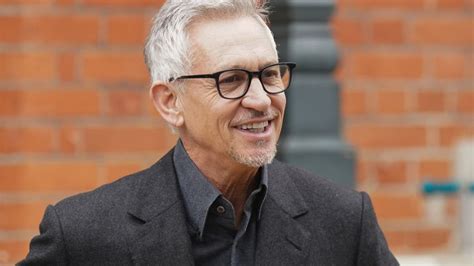 Gary Lineker Match Of The Day Bbc Presenter To Leave Show At End Of