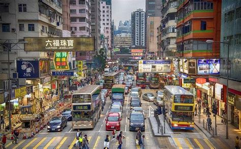 香港和深圳仅仅相隔一条河，城市风貌却完全不同，你了解香港吗？大都市街道购物天堂新浪新闻