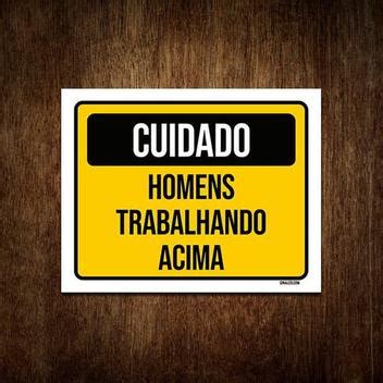 Placa De Sinaliza O Cuidado Homens Trabalhando Acima X Sinalizo