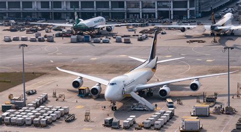 The Airports That Move The Most Cargo In The World