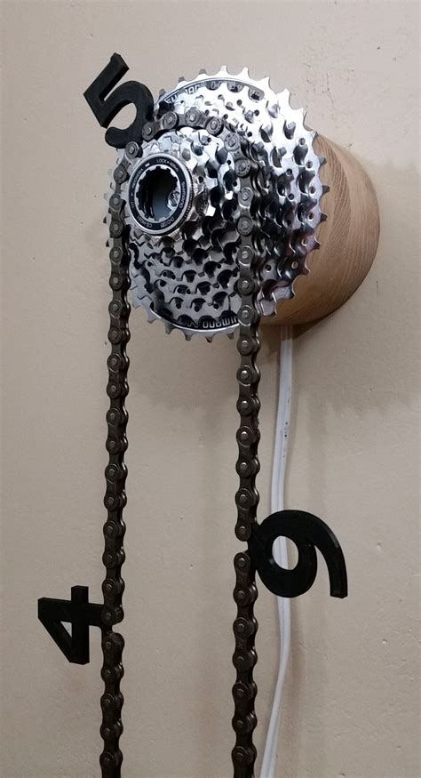 Upcycled Bike Chain Becomes Funky Timepiece Make Upcycled Bike