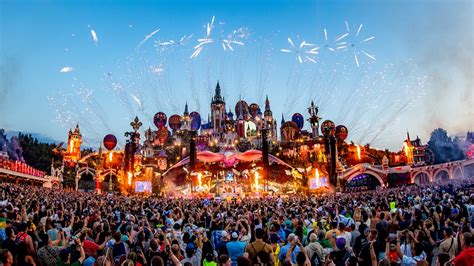 Tomorrowland 2023 Deux Ados De 13 Et 14 Ans Derrière Les Platines