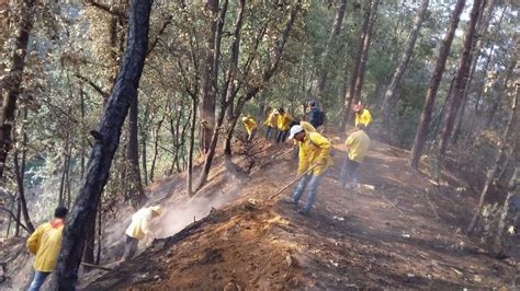 Llevan helicóptero a Tetela de Ocampo para combatir incendio forestal