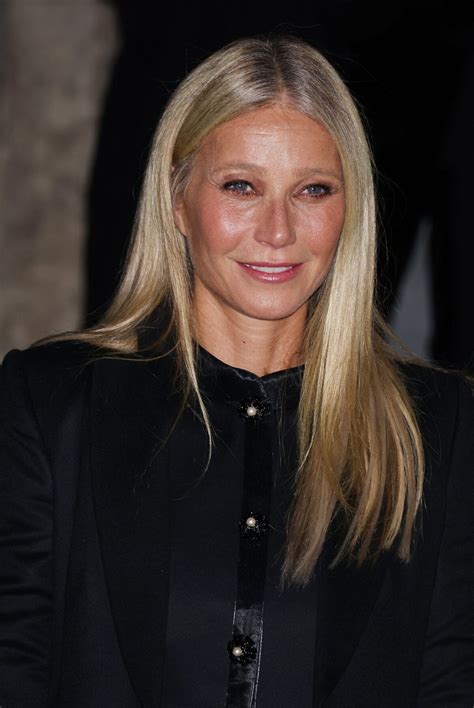 Photo Gwyneth Paltrow Arrivées au défilé Giorgio Armani Privé Haute