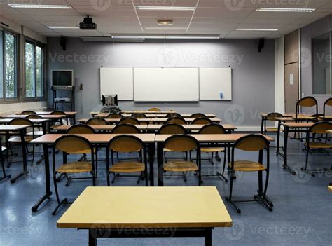 French High School Classroom 32431043 Stock Photo at Vecteezy