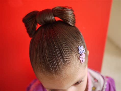 Peinado de moño fácil para niñas Easy hairstyle bow for girls YouTube