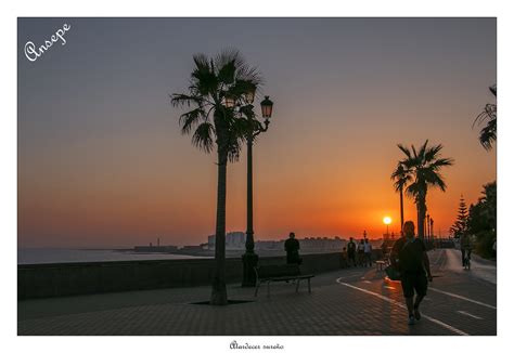 Atardecer sureño Atardecer en el Paseo del Vendaval de C Flickr