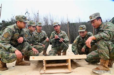 直击东部战区练兵备战现场 陆地猛虎变身海上蛟龙 大陆军事 华夏经纬网