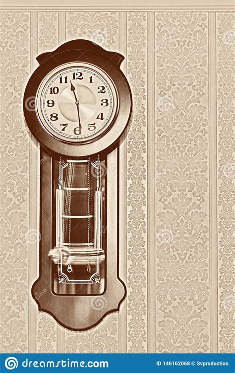 Reloj de p ndulo viejo stock de ilustración Ilustración de obsoleto