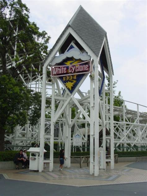 White Cyclone Nagashima Spa Land