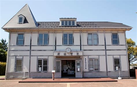 敦賀鉄道資料館旧敦賀港駅舎 ｜おすすめの観光スポット｜【公式】福井県 観光旅行サイト ｜ ふくいドットコム