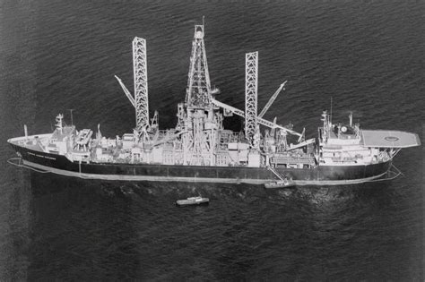 How The Cia Howard Hughes Dug Deep To Retrieve Sunken Soviet Ship