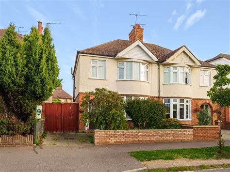 3 Bed Semi Detached House For Sale In Manor Road Bedford Mk41 £