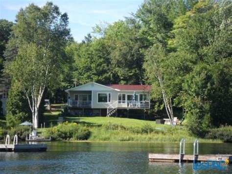 Chalet Maison Vendre Bord De L Eau Lac La Perchaude St Tite