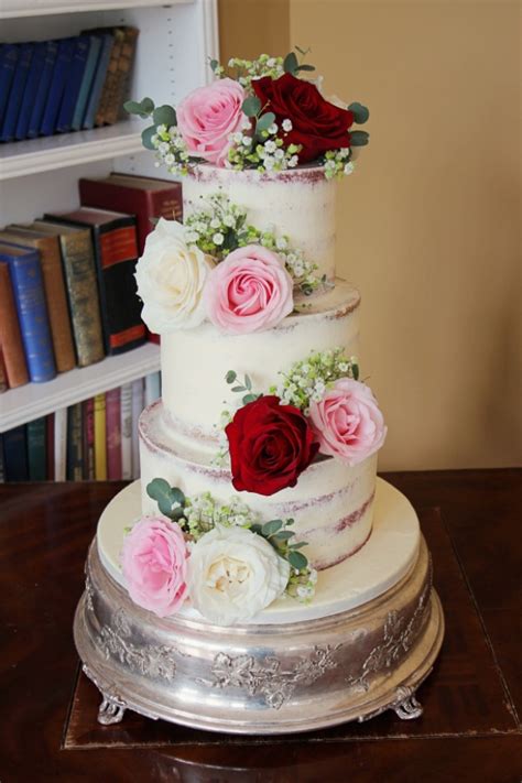 Semi Naked Cake With Pink Ivory And Red Roses No W Creative Cakes