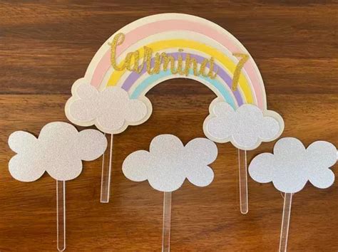 Letrero Pastel Cake Topper Arcoíris Rainbow Cumpleaños en venta en