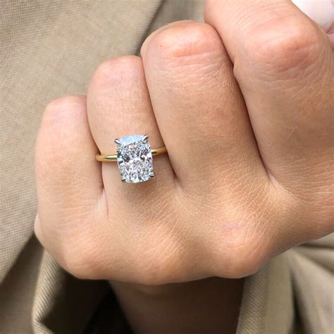 Cushion Cut Halo Engagement Rings