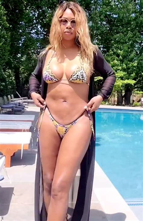 Jessica Simpson S Hottest Bikini Photos Sexiest Swimwear 40 Off