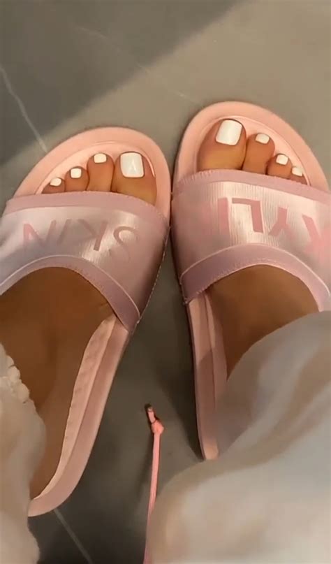 Kylie Jenners Feet