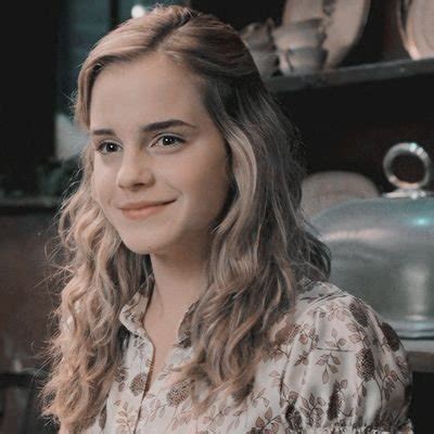 Hermione Granger FICHA Wiki HARRY POTTER Amino