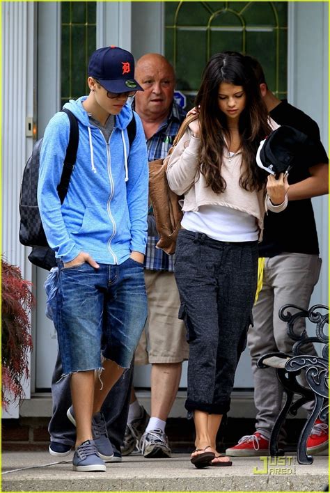 Selena Gomez & Justin Bieber: To Grandparents' House We Go! - Justin ...