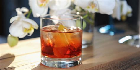 Best Negroni Recipe - How to Make the Ultimate Negroni